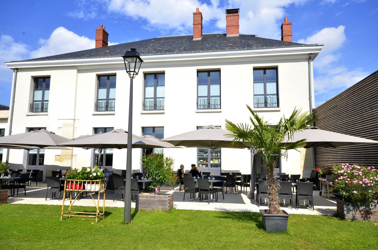 Auberge Du Chateau Bleu Tremblay-en-France Eksteriør billede